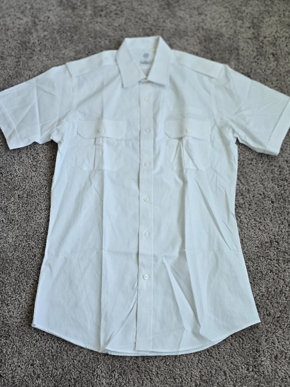 M & H Set of 5 Uniforms Mens Pilot Shirt White Short Sleeve Pockets Epaulets 16